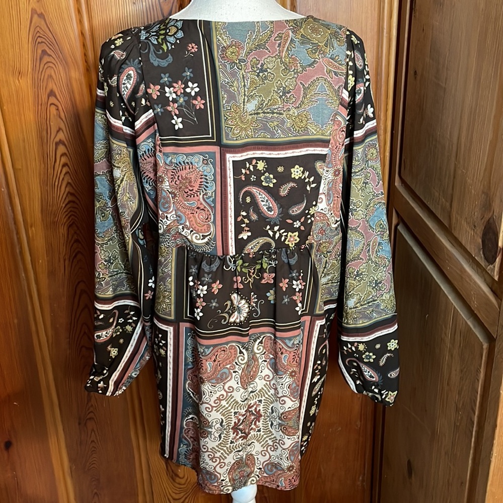 Art and Soul Patterned Light Weight Long Sleeve Shirt - Picture 5 of 8